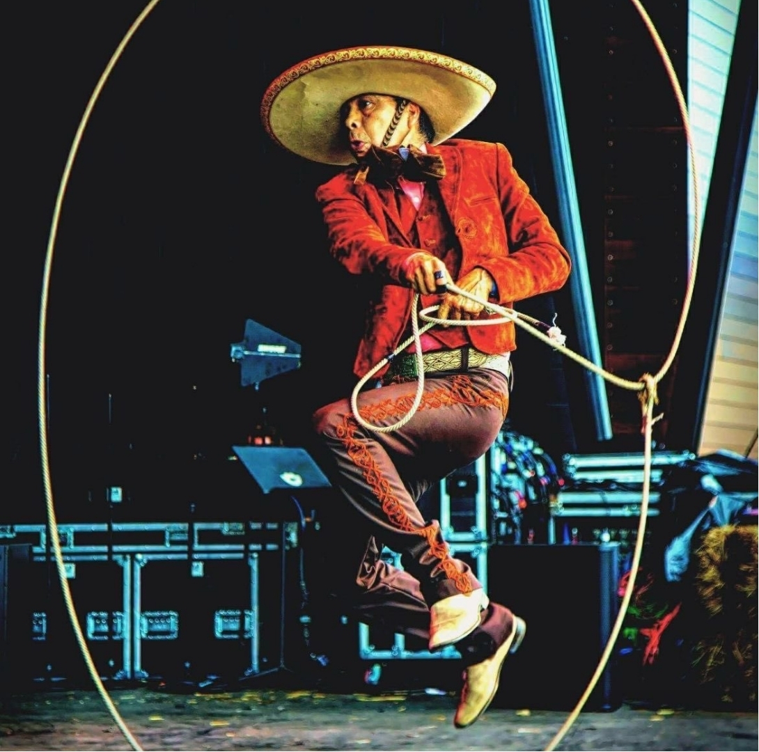 Javier Escamilla performing a texas skip